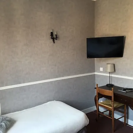 Hotel Des Carmes - 2*