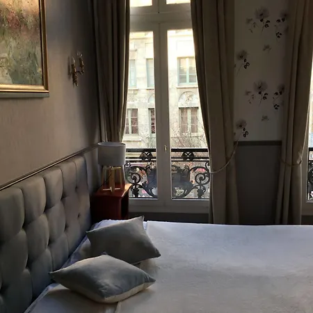Des Carmes -