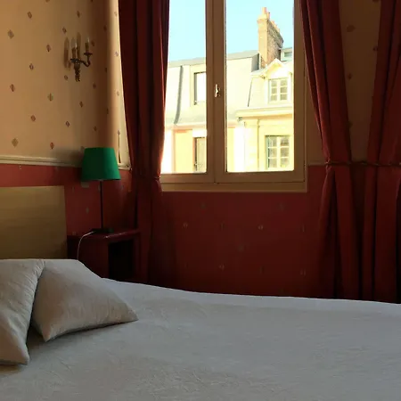 Hotel Des Carmes - 2*