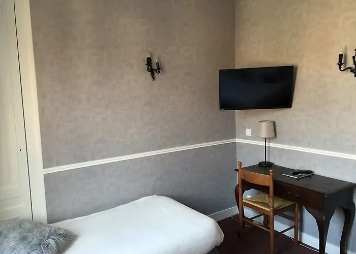 Hotel Des Carmes - 2*